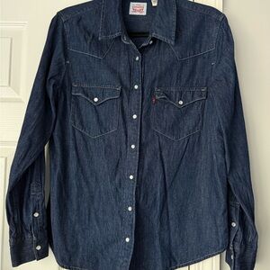 Women’s Levi's Dark Blue Button Down Shirt